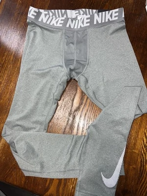 Pantalones de Compresión Nike Niños Gris Entrenamiento Calce Ajustado Talla XL NUEVOS CON ETIQUETAS Foto 1 de 4