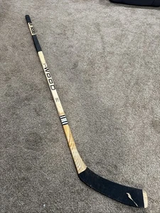 1981 Game Used Dave Feamster Chicago Blackhawks Sheer-Wood 5030 Hockeyschläger - Bild 1 von 12