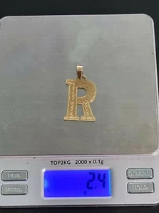 Vintage Solid 14k Gold Letter “R” Pendant! Weighs 2.4 Grams! Unique Gift! - Picture 1 of 3