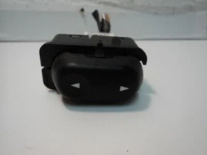 INTERRUPTOR DE CONTROL VENTANA TRASERA IZQUIERDA FORD TAURUS 03 - 108158 - Imagen 1 de 2