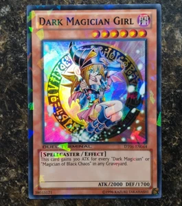 Dark Magician Girl (DT06-EN064) (Duel Terminal) (Casi Como Nueva) Yugioh - Imagen 1 de 1