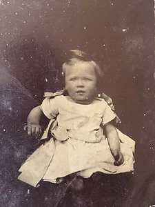 Antique Tintype Photograph - Adorable  Little Girl In Beautiful Dress 1/6 plate - Picture 1 of 12