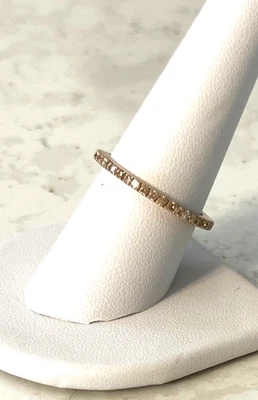 Banda de eternidad Morganita de oro rosa de 14 k Foto 1 de 4