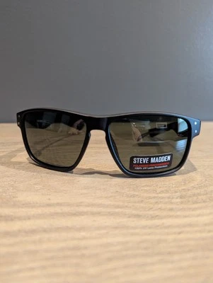 NWT Steve Madden Black Polarized 100% UV Lens Protection Sunglasses - Image 1 of 4