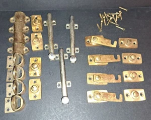Piezas de pestillo de latón perno deslizante piezas mixtas más de 20 piezas algunas de latón fundido - Imagen 1 de 16