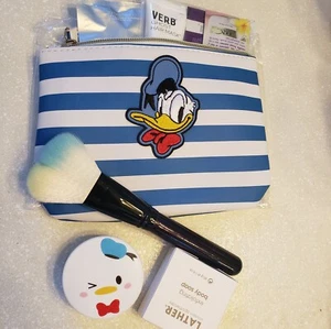 Donald Duck etude house sebum powder + cosmetic bag pouch + heart makeup brush + - Picture 1 of 12