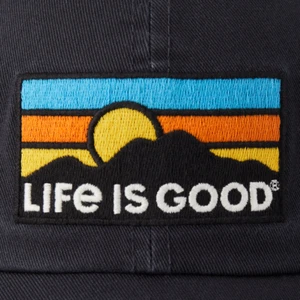 Nuevo con etiquetas Gorra negra escalofriante para hombre Life Is Good Mountain Patch - Imagen 1 de 3