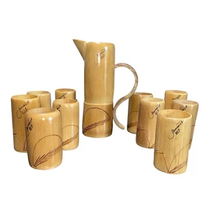 Jarra de bambú estilo tiki con 10 vasos juego grabado y firmado Jamaica vintage - Imagen 1 de 6