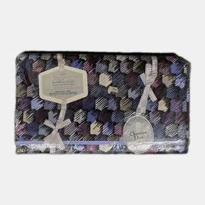 WAMSUTTA DIOR Geometrical Queen Flat Sheet 90 in x104 in ( 228cmx264 cm) - Picture 1 of 6