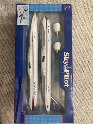 Avión modelo diecast NewRay Sky Pilot C Boeing 777 Foto 1 de 2