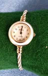 Geneva Platinum Vintage Gold Tone Wristwatch W/ New Battery - Spring Band - Picture 1 of 7