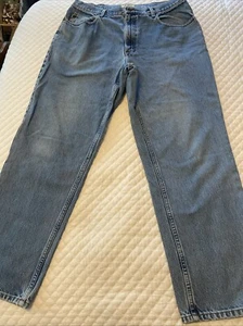 LL Bean Jeans Mens's 38x32 Relaxed Fit 5 Pocket Medium Wash - Picture 1 of 11