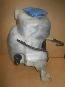 SEAT LEON 2002 MK1 PARABRISAS LAVADORA DEPÓSITO BOTELLA CON BOMBA - Imagen 1 de 1