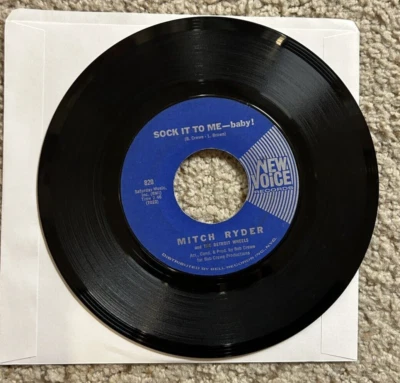 MITCH RIDER AND THE DETROIT WHEELS - SOCK IT TO ME BABY 45 RPM on NEW VOICE VG+ - Image 1 of 2