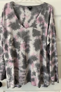TORRID Tie-Dye Pullover V- Neck Soft Sweater Women’s Size 2 2X Gray Pink White - Picture 1 of 2