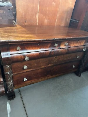 Cómoda de pie antigua Empire con garra Foto 1 de 4