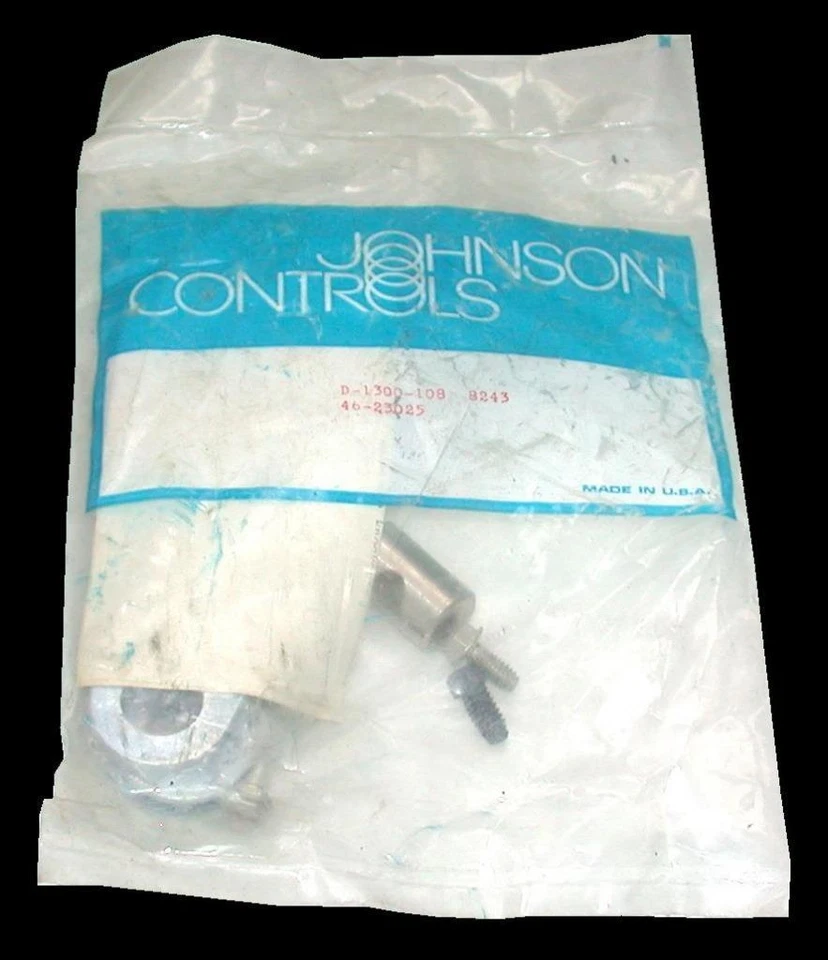 NEW JOHNSON CONTROLS   D-1300-108  BLADE LINKAGE KIT - Image 1 of 1