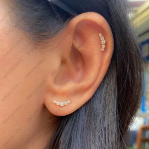 Piercing orecchino piccolo cartilagine diamante naturale elica, conchiglia, lobo orecchio oro 14k - Foto 1 di 7
