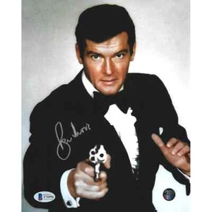 Roger Moore (deceased) Autographed James Bond 8X10 Photo - Bild 1 von 1