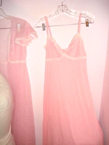Vintage 50er Jahre transparent COTTON CANDY PINK Tres BELLE Peignoir Nachthemd Morgenmantel Set - Bild 1 von 4