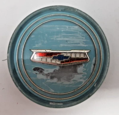 Chevrolet 1950 Horn Cap Emblem - 5.5cm - Image 1 of 2