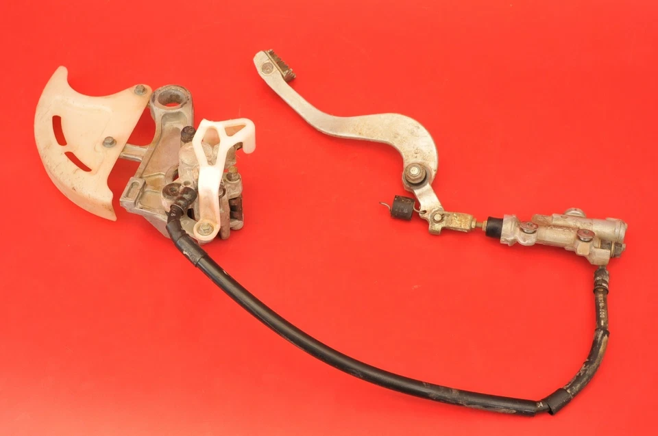 Honda CRF250R CRF 250R CRF250 2005 sistema de frenos trasero pinza cilindro maestro Foto 1 de 4