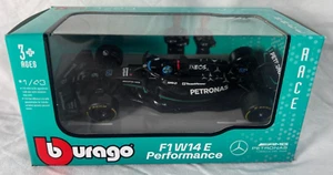 Neu Burago Mercedes F1 W14 E 63 2023 George Russell 1:43 - Bild 1 von 4