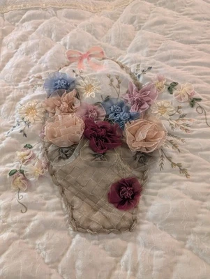 Colcha acolchada vintage JCPenney edición limitada marfil aplique floral reina Foto 1 de 4