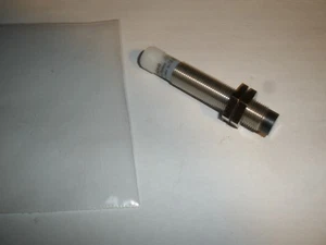 Eaton E57G-12UNC4-Q Proximity Sensor Switch 10-30VDC 4 Pin 100mA Sn=4mm - Picture 1 of 7