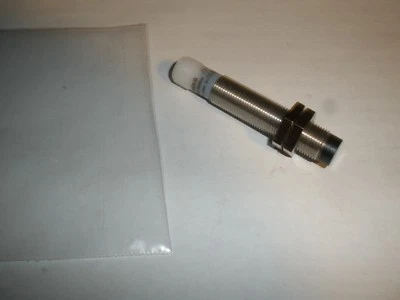 Eaton E57G-12UNC4-Q Proximity Sensor Switch 10-30VDC 4 Pin 100mA Sn=4mm  - Image 1 of 4