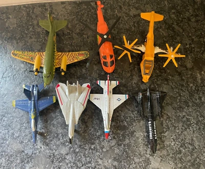 Lote de aviones de juguete Matchbox y otros Foto 1 de 4