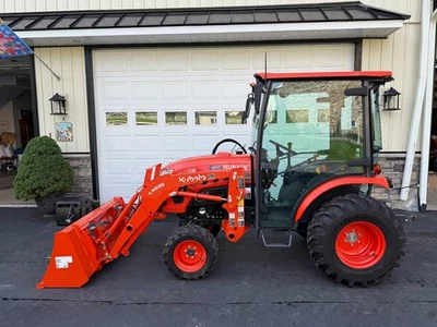 Kubota LX3310 2022 cabina cargadora de tractor Foto 1 de 4