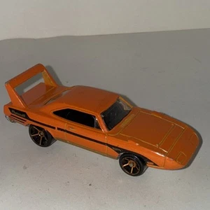 HOT WHEELS Plymouth Superbird Orange 1:64 Diecast 2012 - Picture 1 of 6