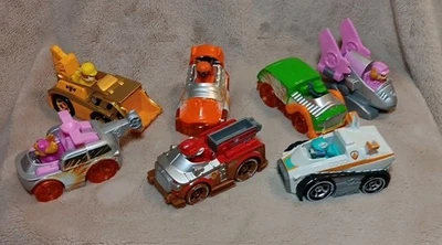 Nickelodeon Paw Patrol 真金属汽车内含狗 7 件装  — 第 1/4 张图片