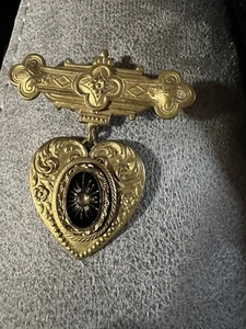 Antique Victorian Brass?  Heart Exquisite Art Nouveau Brooch Pin - Picture 1 of 5