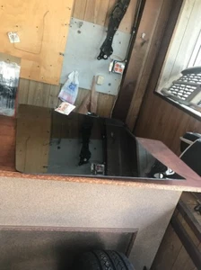 2003 2004 2005 2006 Lincoln Navigator Window Door Glass Rear Driver Side - Picture 1 of 2