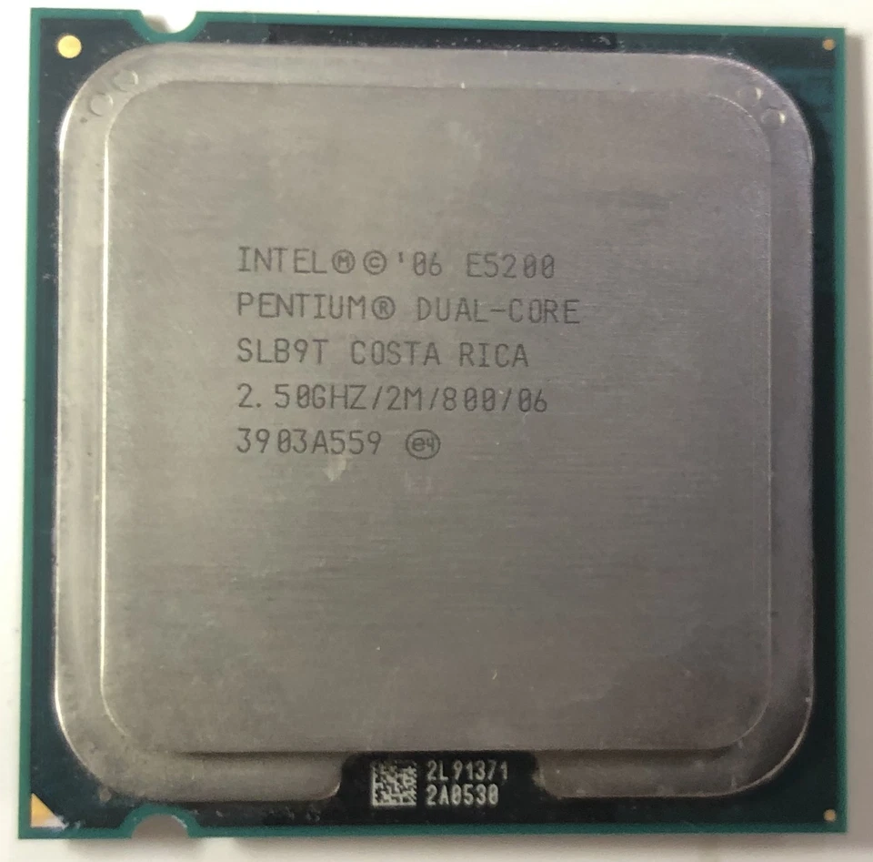Intel Pentium E5200 Desktop CPU Processor- SLB9T - Image 1 of 1