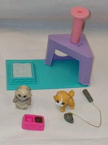 Vintage Littlest Pet Shop Cutesy Kittens Playset - Picture 1 of 2