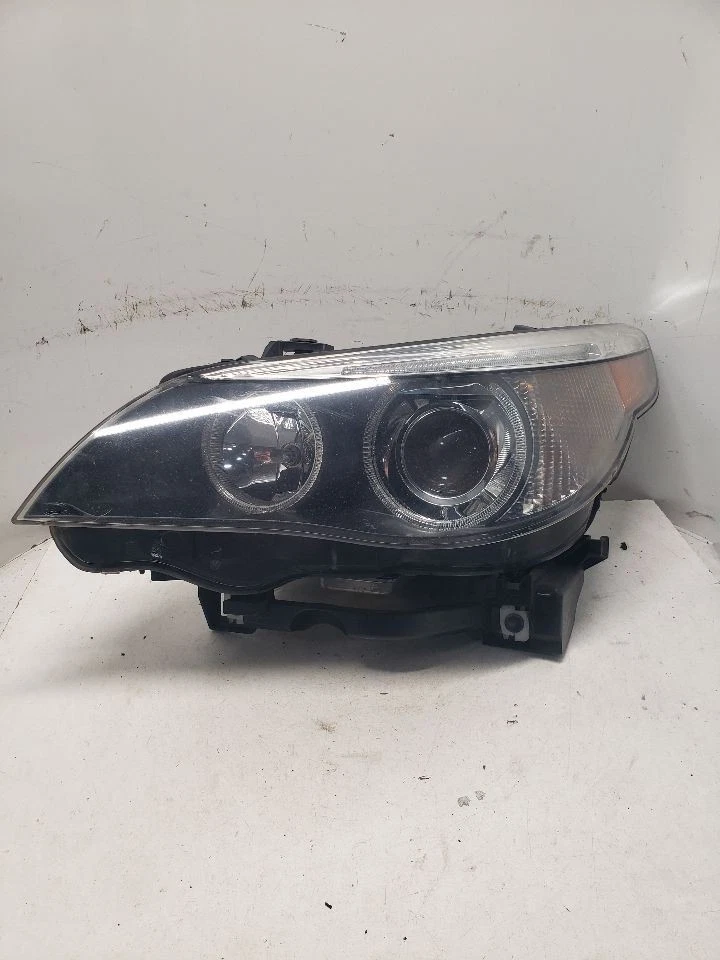 Driver Headlight With Xenon HID Fits 05-07 BMW 525i 1433953 - Image 1 of 4