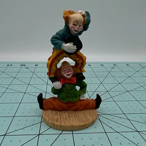 K’s Collection Clown Clowning Around Figurine Green jacket shoulder stand - Picture 1 of 7