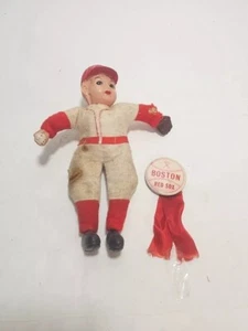 Prendedor de recuerdo de estadio murciélagos cruzados de los Medias Rojas de Boston de colección y jugador de béisbol de celuloide - Imagen 1 de 12