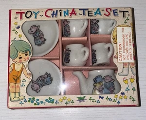 Vtg Toy China Tea Set 9pc Dutch Colonial Vintage Kids Miniature Tiny Small - Picture 1 of 6