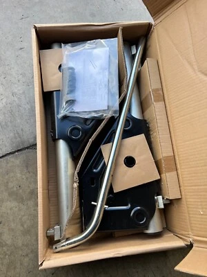 Reese Titan 20K Capacity 5th Wheel Trailer Hitch Slider Round Tube 50024. (H2B) - Image 1 of 4