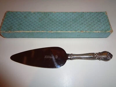 Servidor de pasteles vintage con mango de ley Web Foto 1 de 3