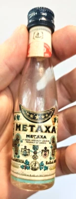 Пустая стеклянная бутылка METAXA Product of Greece 1/10 пинты - Изображение 1 из 4