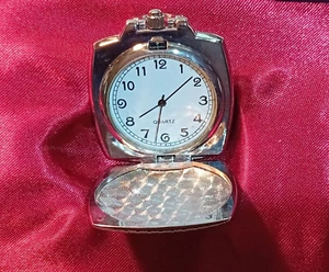 OROLOGIO DA TASCHINO-QUARZO-DA UOMO-LAVORATO- NUOVO-NELLA CONFEZIONE ORIGINALE - Foto 1 di 5