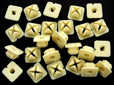 Tuercas de nailon Datsun - Ajuste 11/32" agujero cuadrado - #8 o #10 tornillo - 25 tuercas - #090 Foto 1 de 4