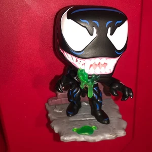 Figura de vinilo Funko Pop suelta del juego de portada de cómic - Venom # 10 - Imagen 1 de 2