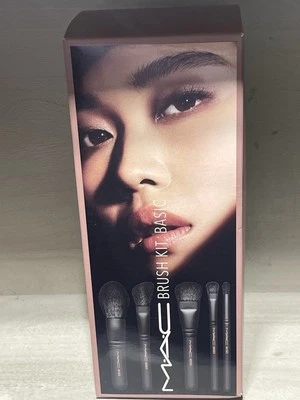 MAC Cosmetics Basic Brush Kit - Powder Cheek Foundation Pencil Eye Brush - Bild 1 von 4
