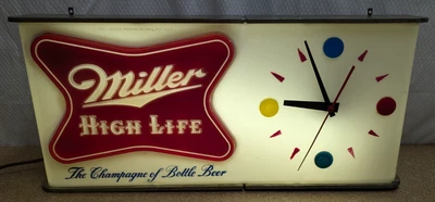 Reloj Miller High Life 1957 aleta de tiburón color punto iluminado letrero de cerveza 20" Foto 1 de 4